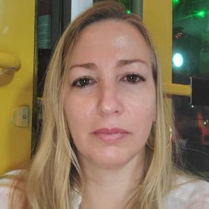 Alina Santalla (Miami Office)